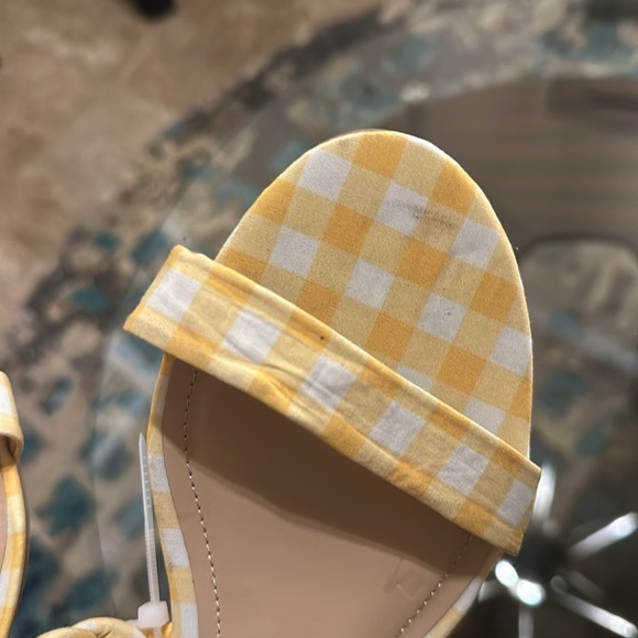 New Draper James Braided Ellie Sandals Yellow Gingham in size 8.5 - Picture 8 of 8
